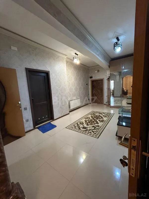 Satılır 3 otaqlı mənzil 116 m²
