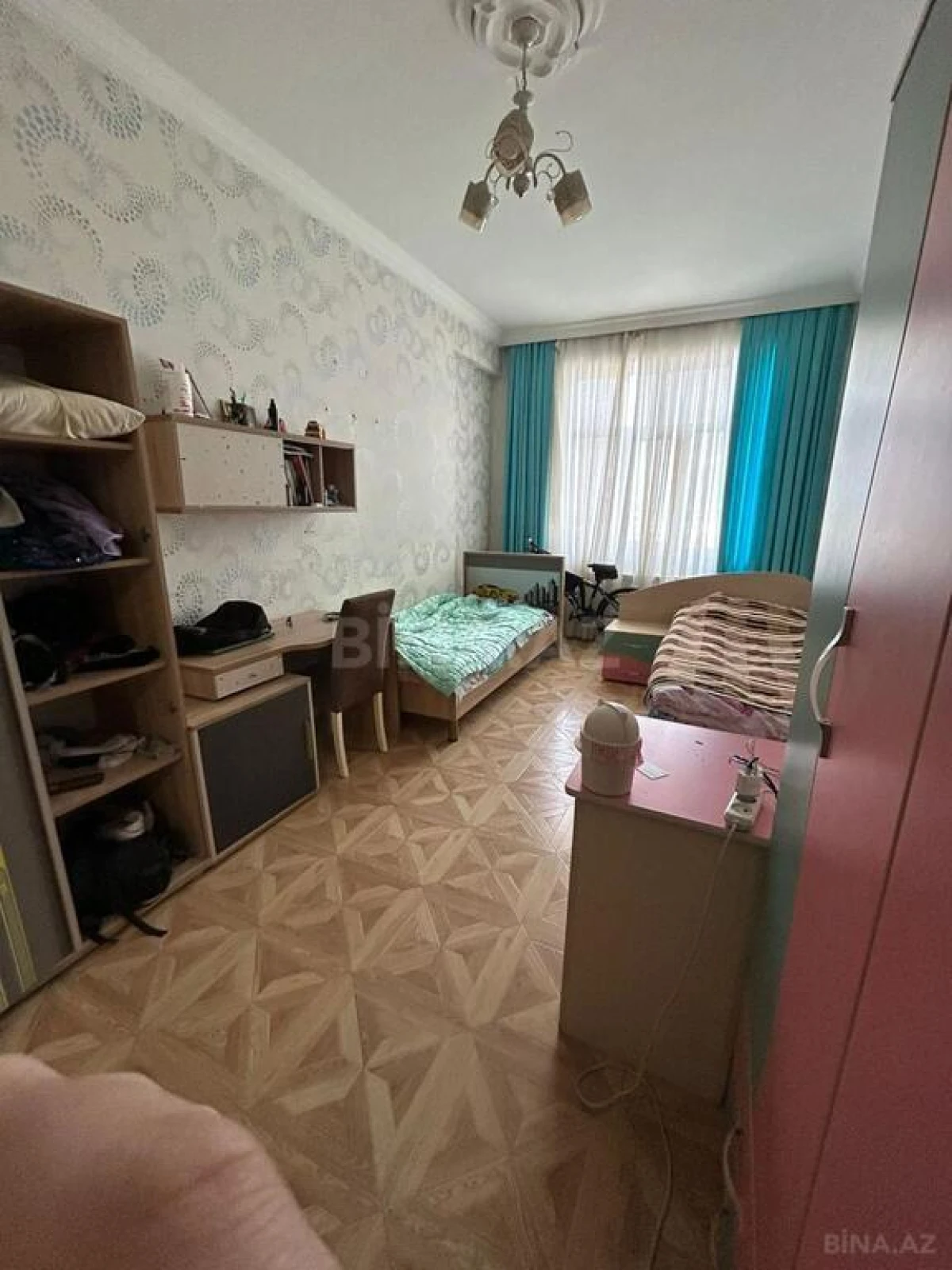 Satılır 3 otaqlı mənzil 116 m²