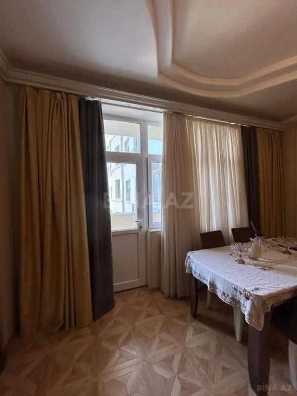 Satılır 3 otaqlı mənzil 116 m²
