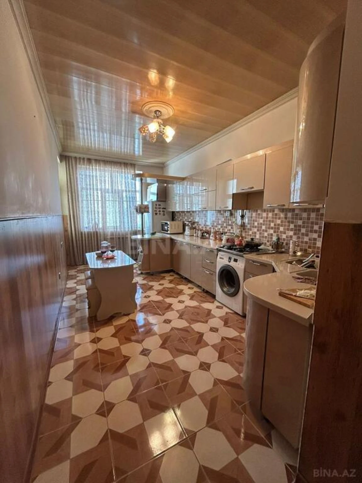 Satılır 3 otaqlı mənzil 116 m²