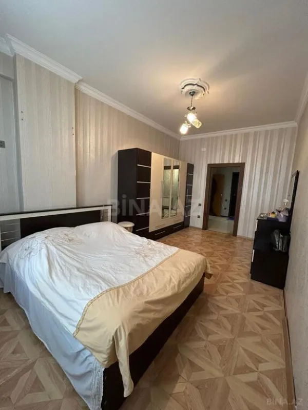 Satılır 3 otaqlı mənzil 116 m²