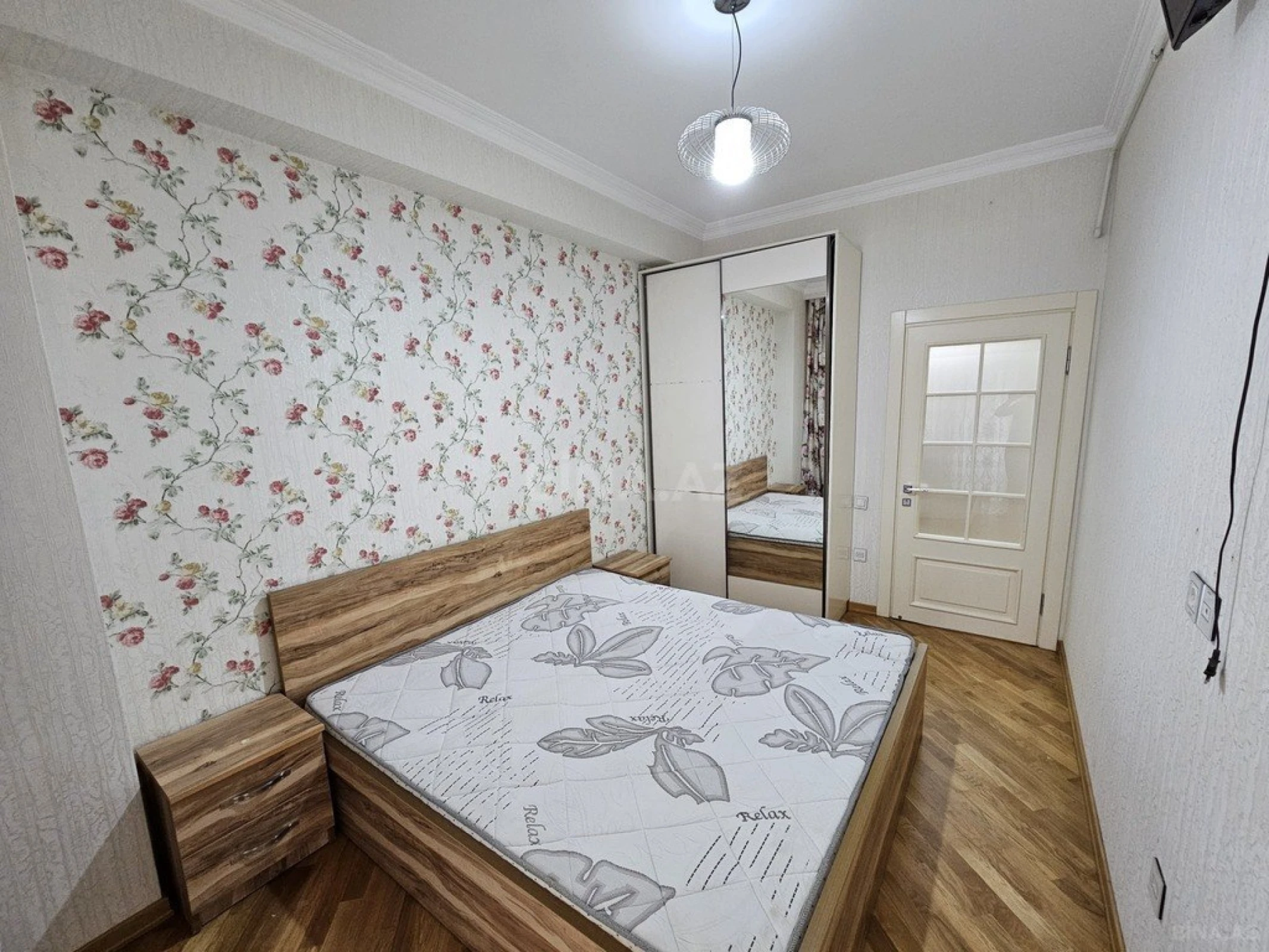 Kirayə verilir 3 otaqlı mənzil 93 m²