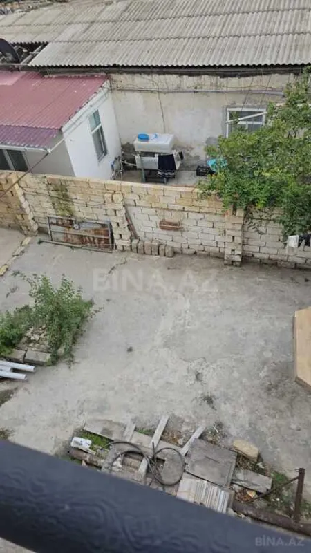 Satılır 7 otaqlı həyət evi 700 m²