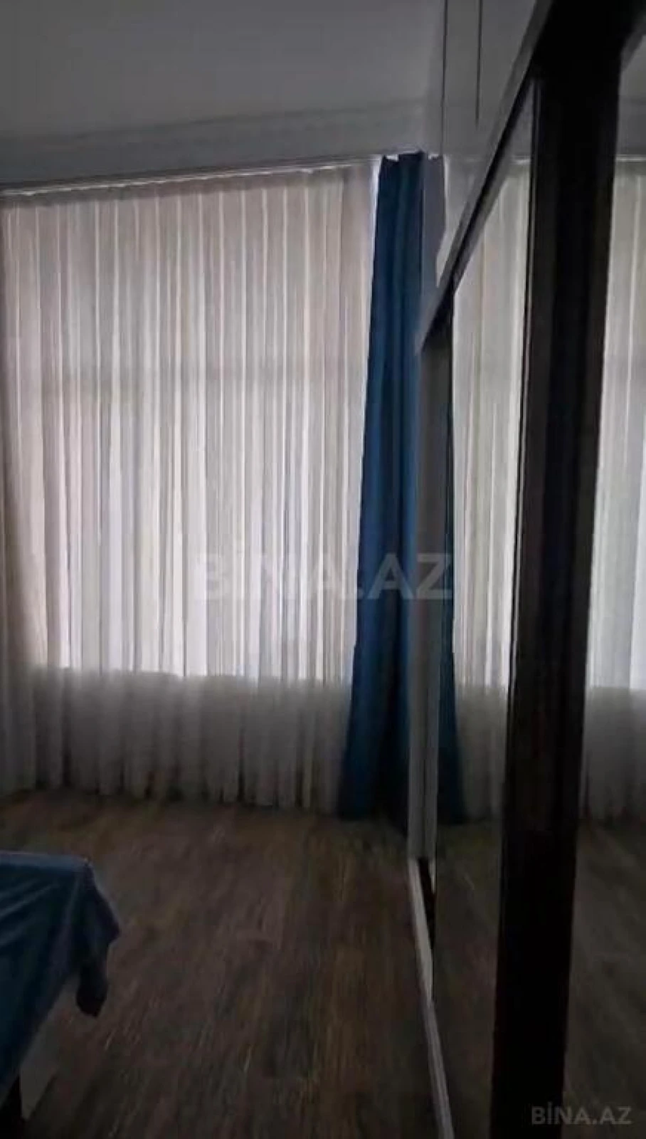 Satılır 7 otaqlı həyət evi 700 m²