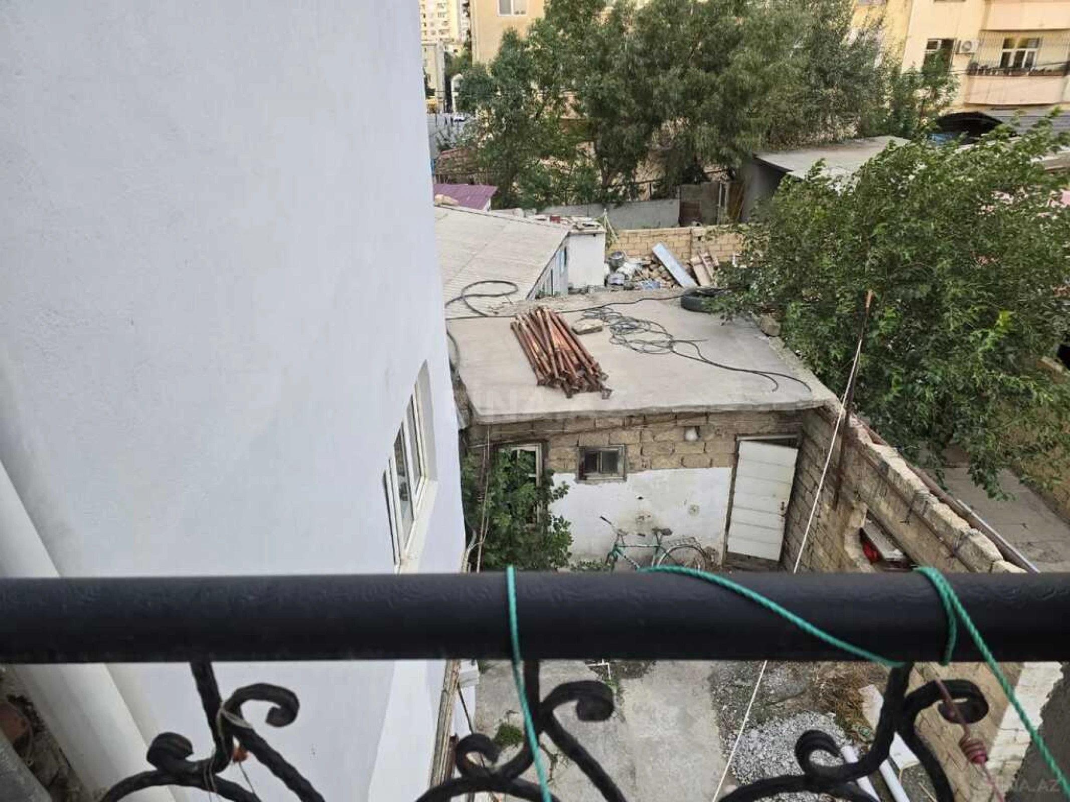 Satılır 7 otaqlı həyət evi 700 m²