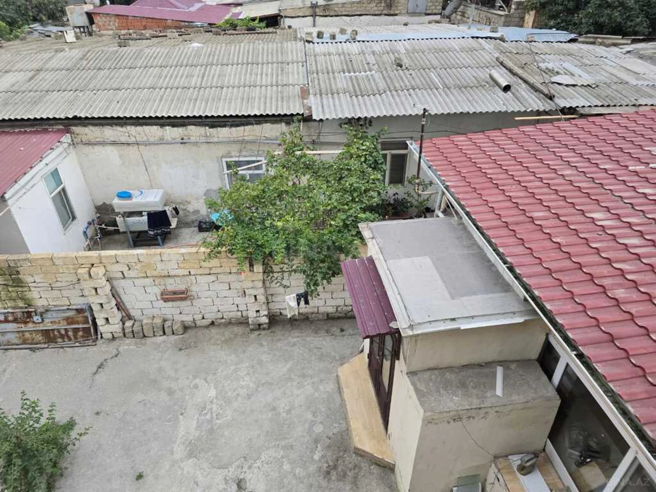 Satılır 7 otaqlı həyət evi 700 m²