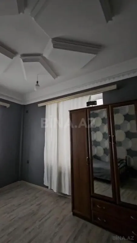 Satılır 7 otaqlı həyət evi 700 m²