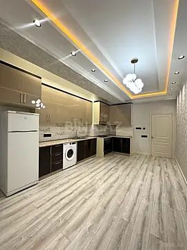 Satılır 3 otaqlı mənzil 145 m²