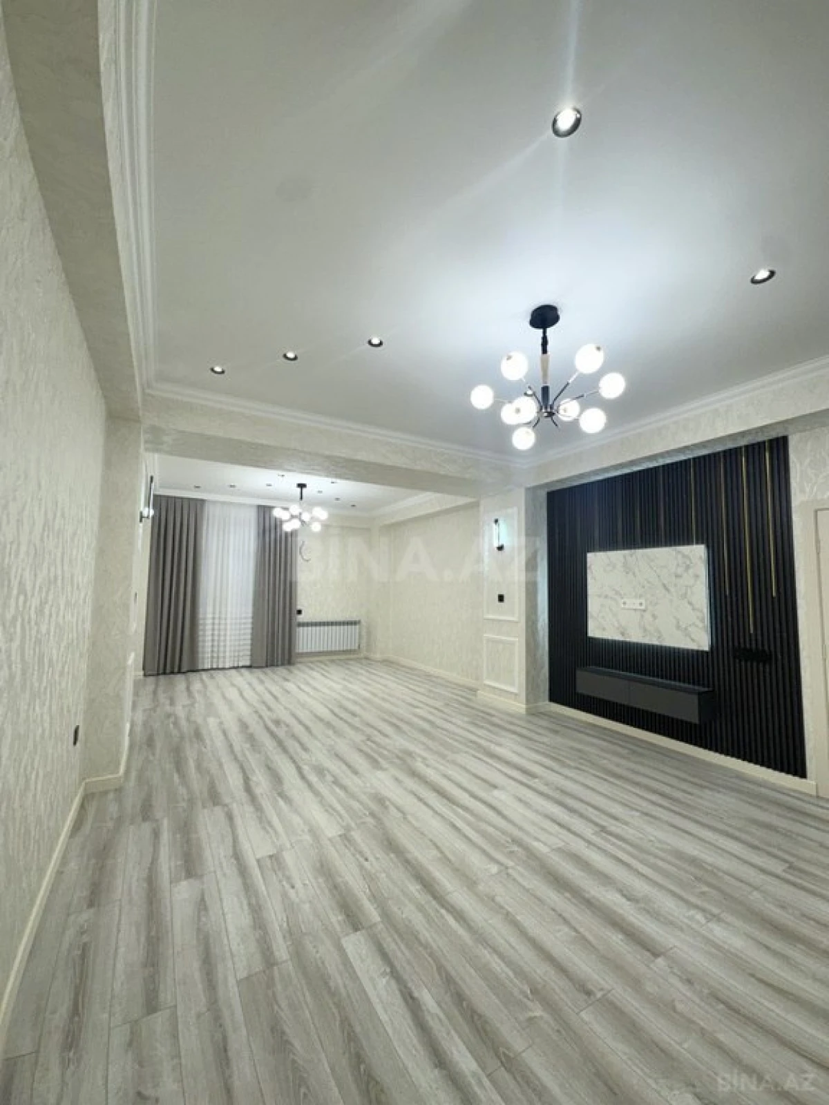 Satılır 3 otaqlı mənzil 145 m²
