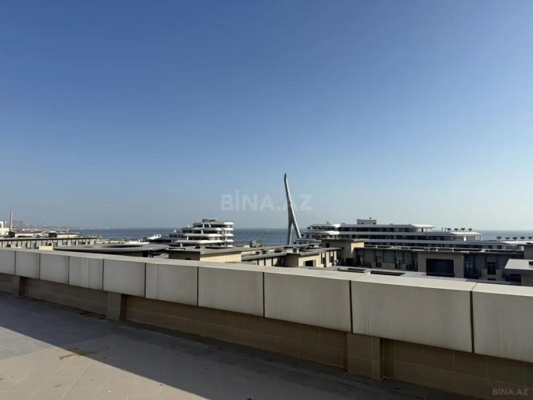 Satılır 5 otaqlı mənzil 752 m²