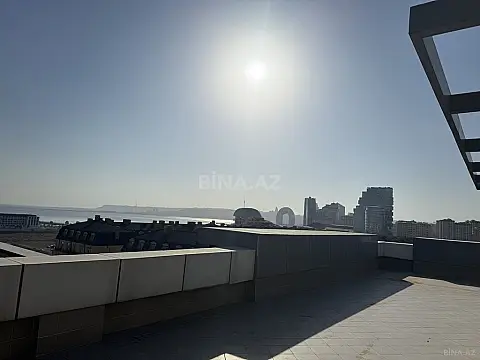 Satılır 5 otaqlı mənzil 752 m²