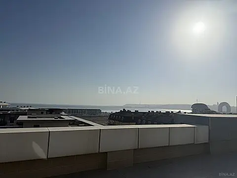 Satılır 5 otaqlı mənzil 752 m²