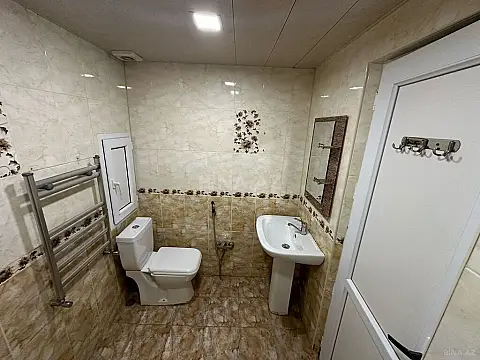Kirayə verilir 2 otaqlı mənzil 60 m²