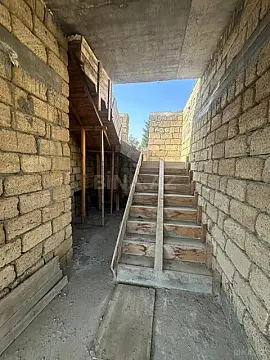 Satılır 2 otaqlı həyət evi 90 m²