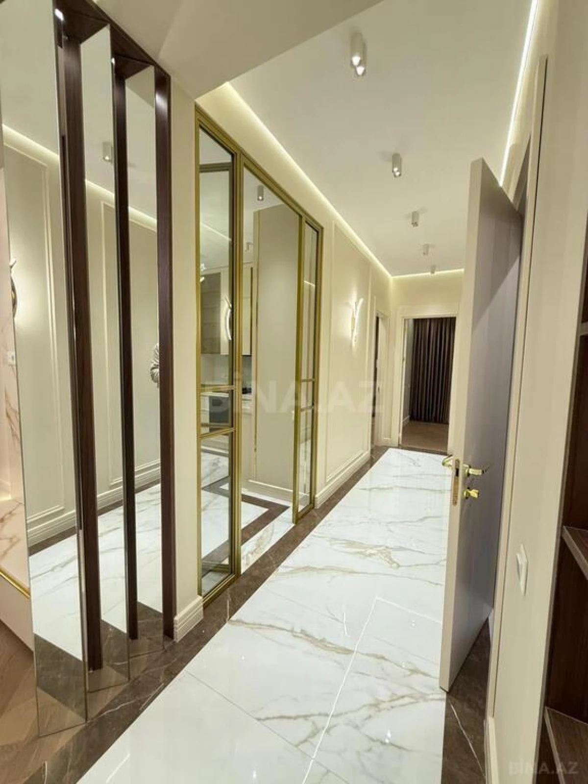 Satılır 3 otaqlı mənzil 85 m²