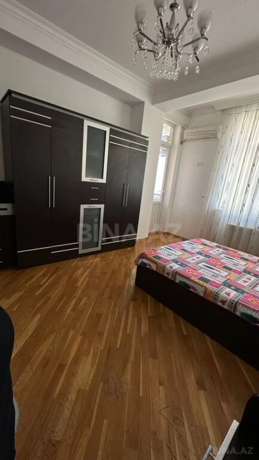 Kirayə verilir 3 otaqlı mənzil 112 m²