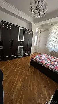 Kirayə verilir 3 otaqlı mənzil 112 m²