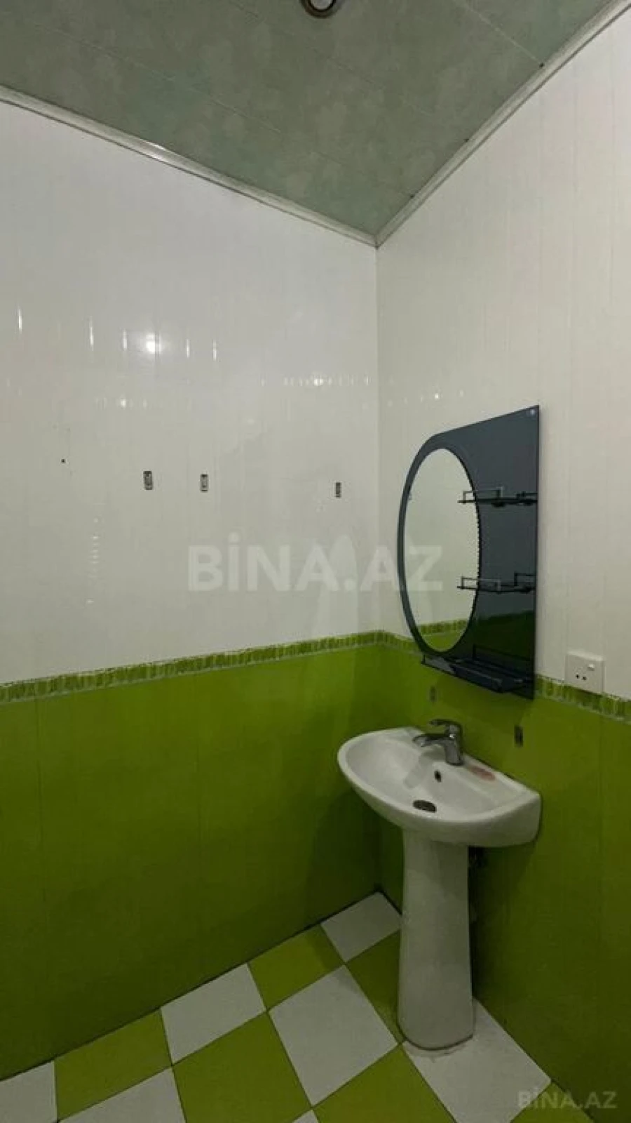 Kirayə verilir 3 otaqlı mənzil 112 m²