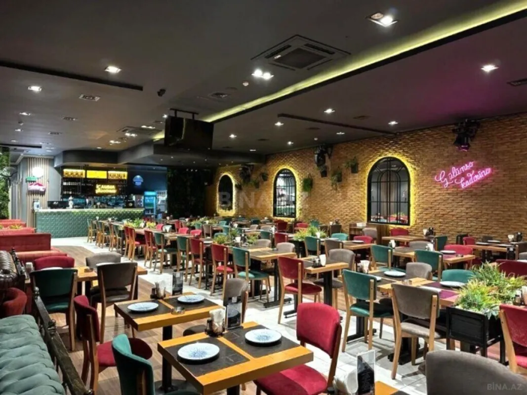 Satılır obyekt 340 m²