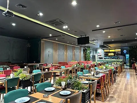 Satılır obyekt 340 m²