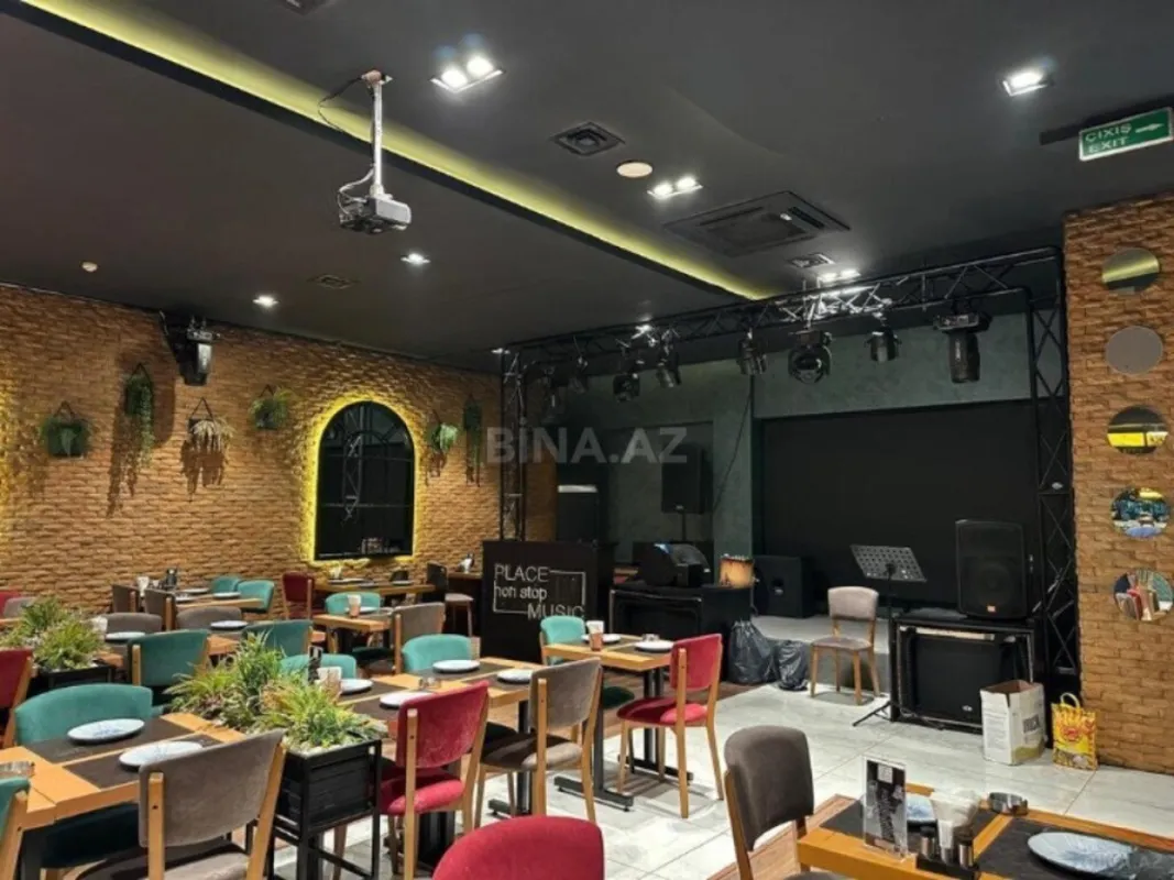 Satılır obyekt 340 m²