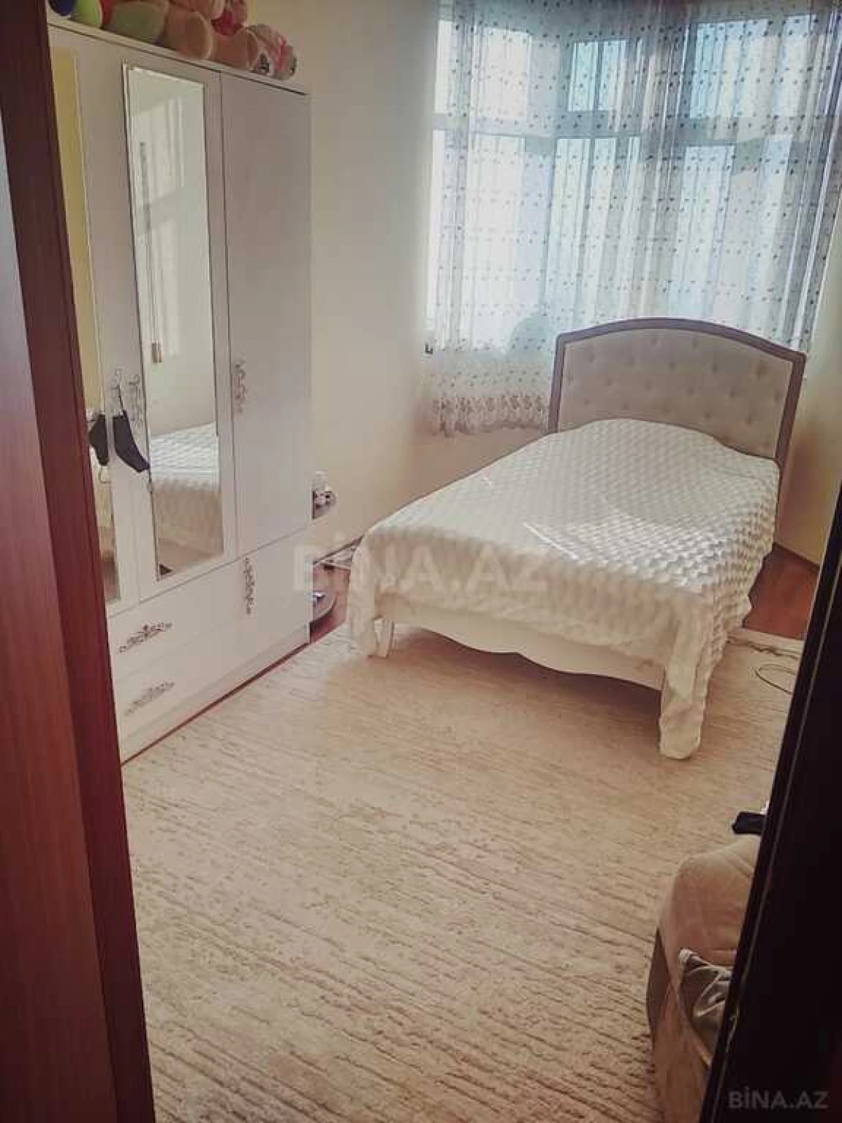 Satılır 4 otaqlı mənzil 126 m²