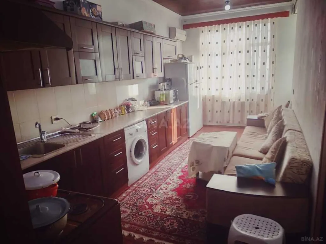Satılır 4 otaqlı mənzil 126 m²