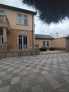 Satılır 5 otaqlı həyət evi 181 m²