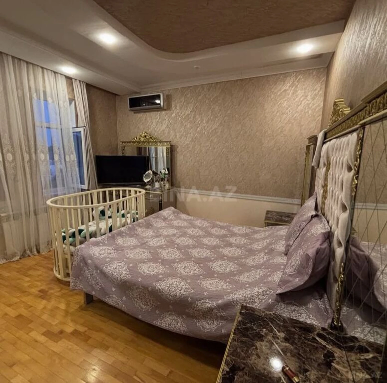 Satılır 5 otaqlı həyət evi 181 m²