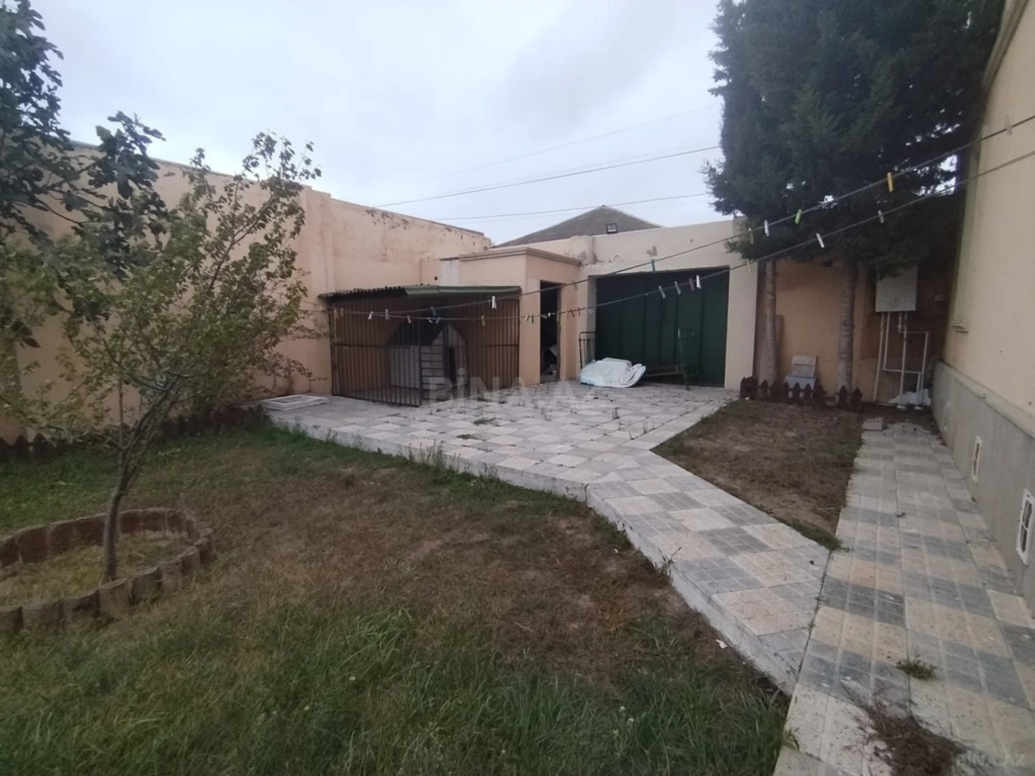 Satılır 5 otaqlı həyət evi 181 m²