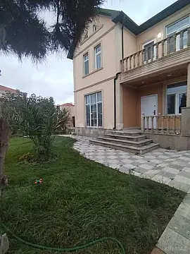 Satılır 5 otaqlı həyət evi 181 m²
