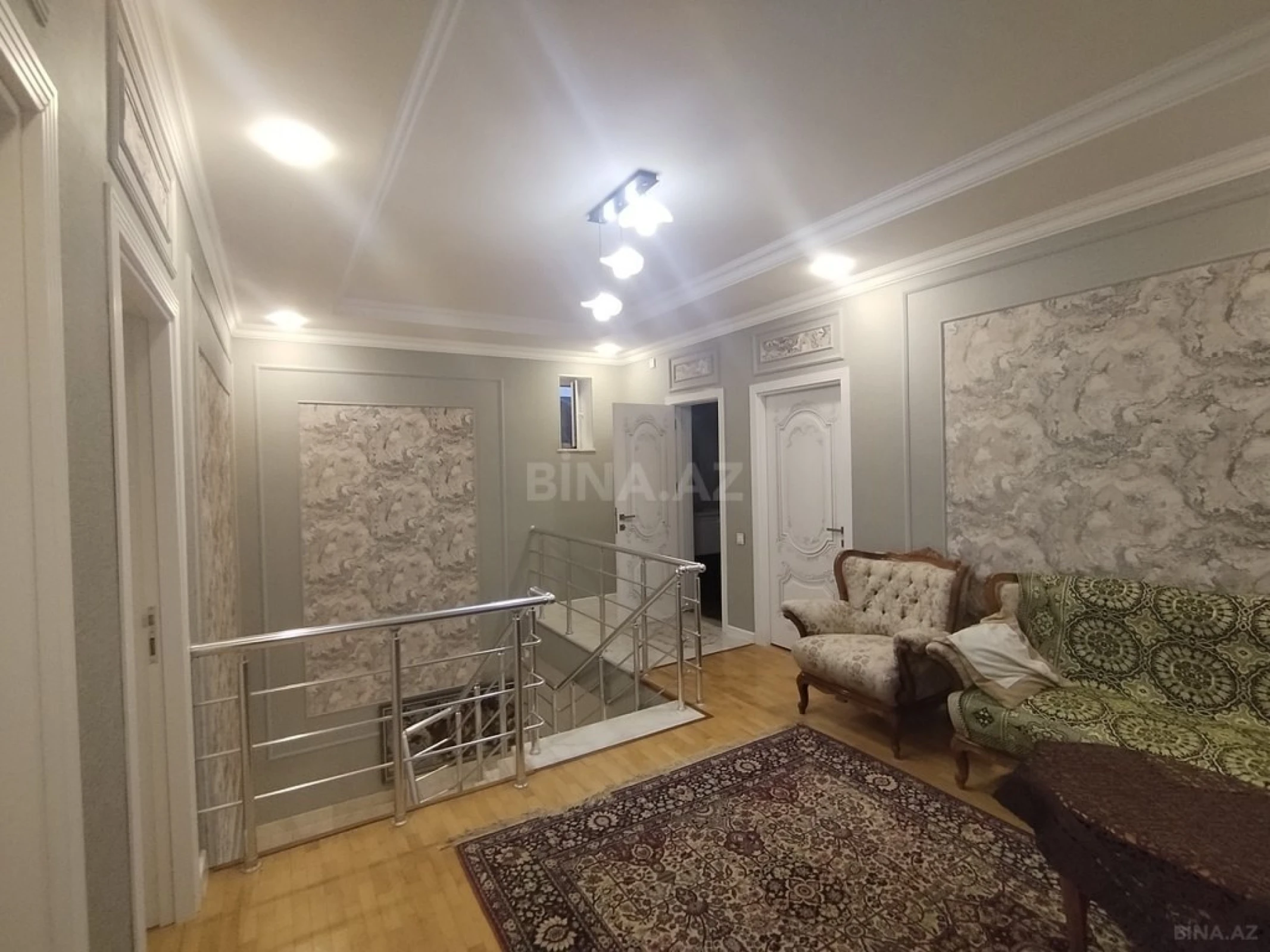 Satılır 5 otaqlı həyət evi 181 m²