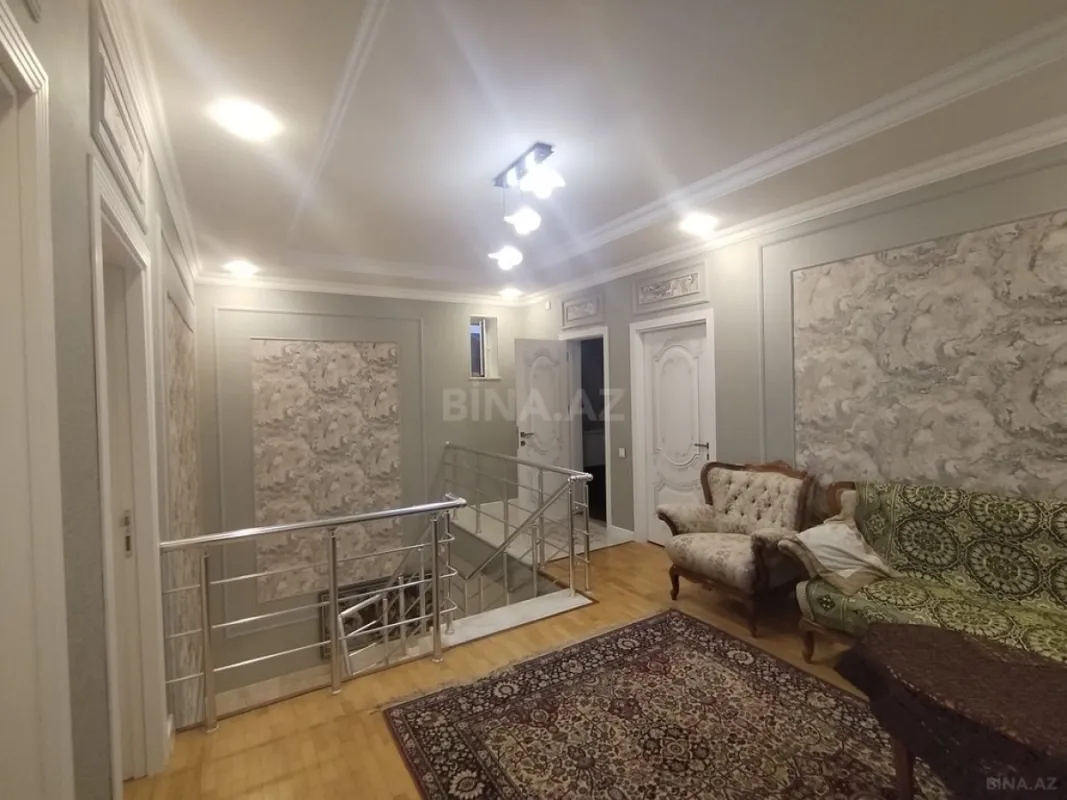 Satılır 5 otaqlı həyət evi 181 m²