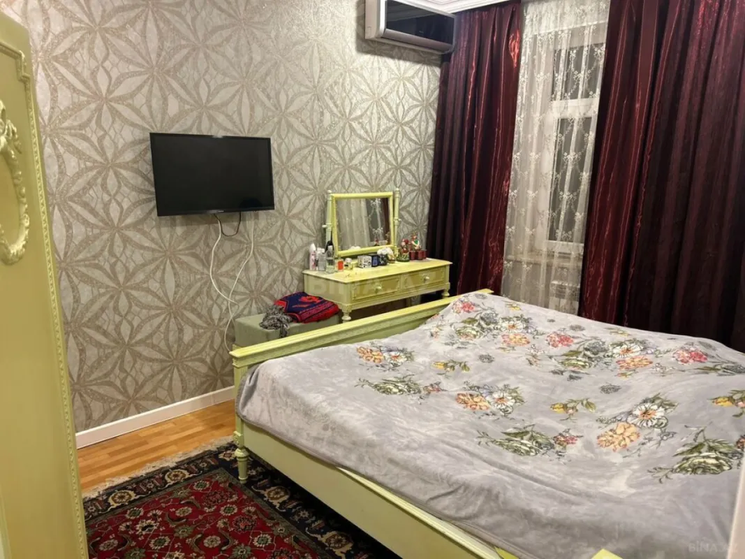 Satılır 5 otaqlı həyət evi 181 m²