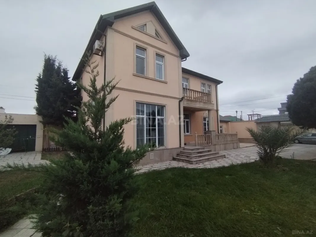 Satılır 5 otaqlı həyət evi 181 m²