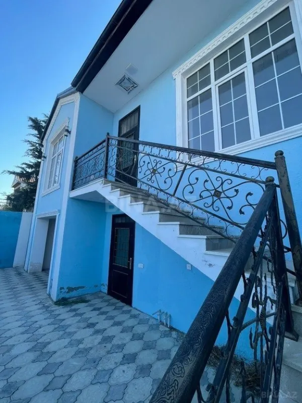 Satılır 7 otaqlı həyət evi 150 m²