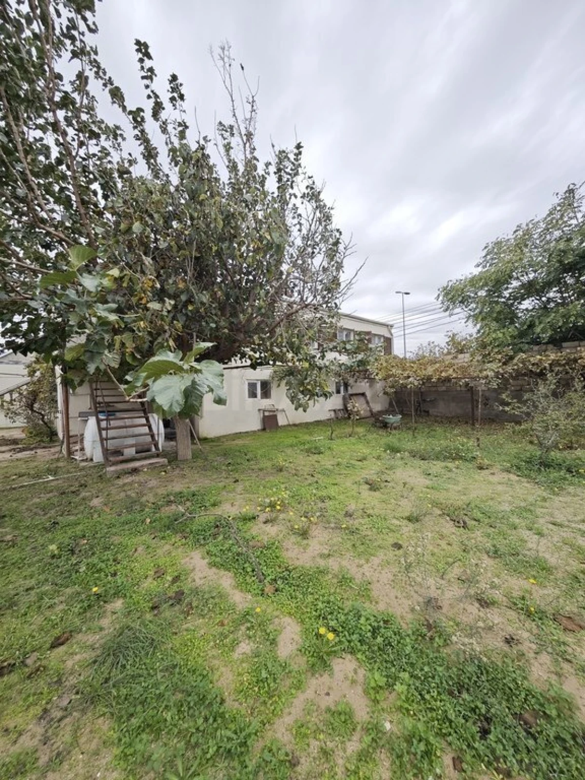 Satılır torpaq sahəsi 10 m²