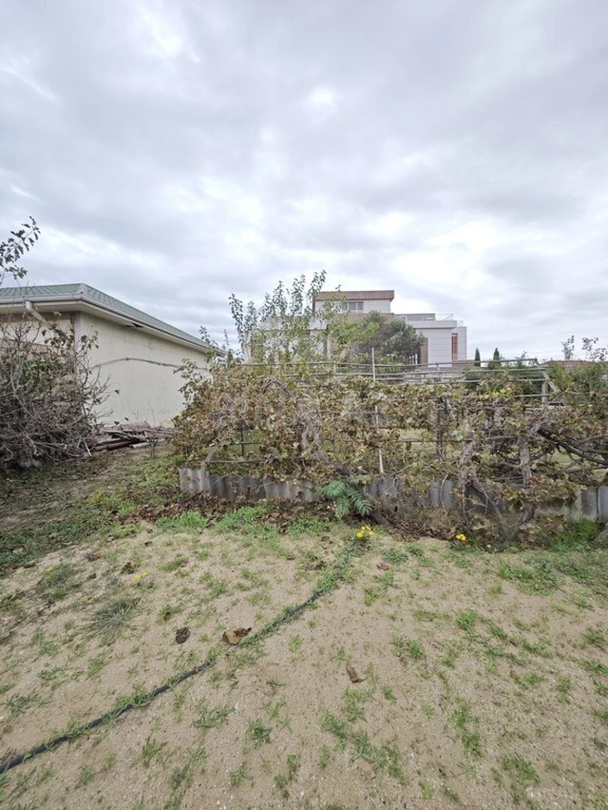 Satılır torpaq sahəsi 10 m²