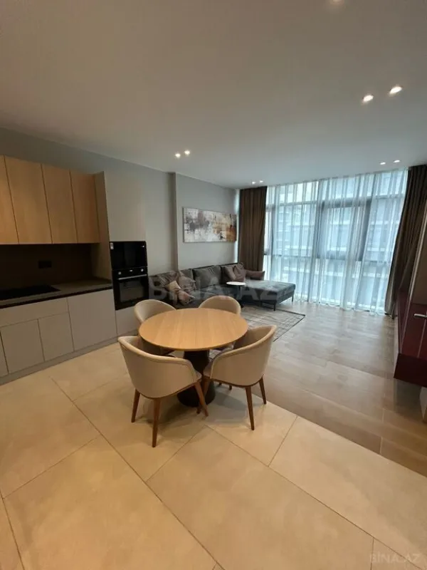 Kirayə verilir 2 otaqlı mənzil 71 m²