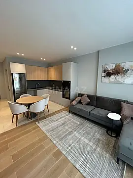 Kirayə verilir 2 otaqlı mənzil 71 m²