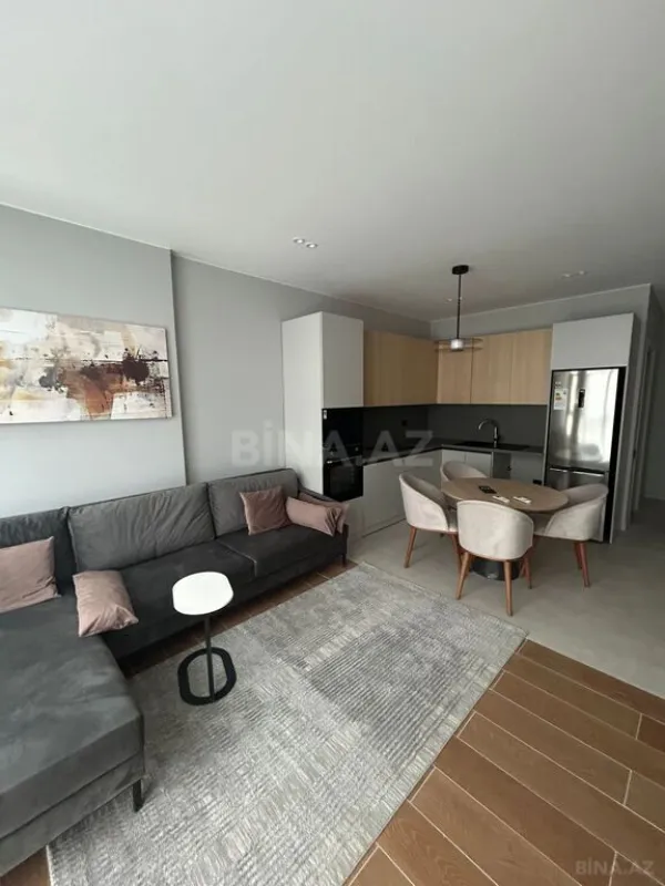 Kirayə verilir 2 otaqlı mənzil 72 m²