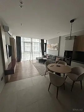 Kirayə verilir 2 otaqlı mənzil 72 m²
