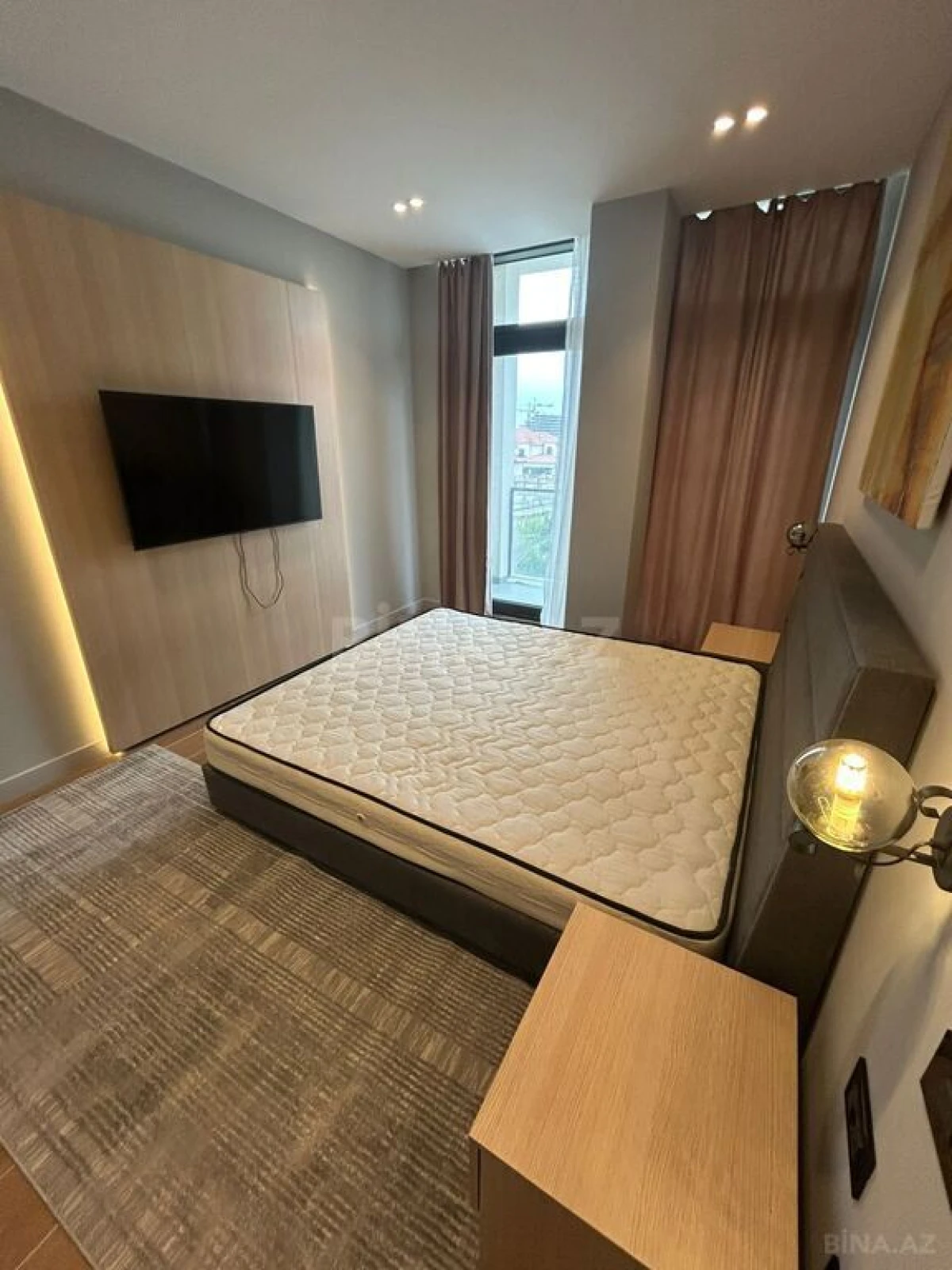 Kirayə verilir 2 otaqlı mənzil 74 m²