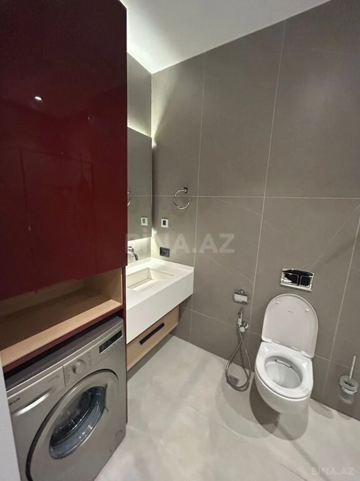 Kirayə verilir 2 otaqlı mənzil 74 m²