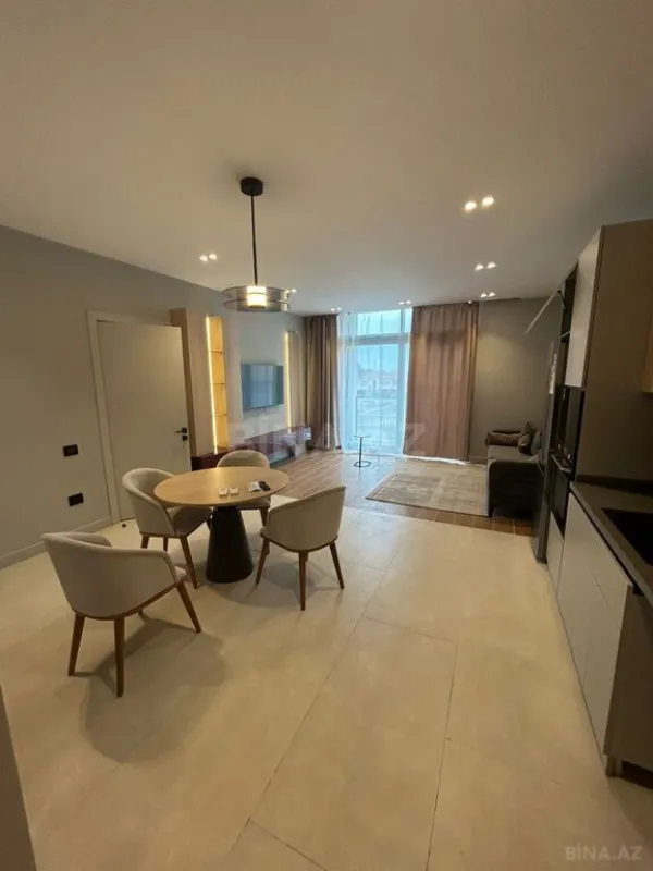 Kirayə verilir 2 otaqlı mənzil 74 m²