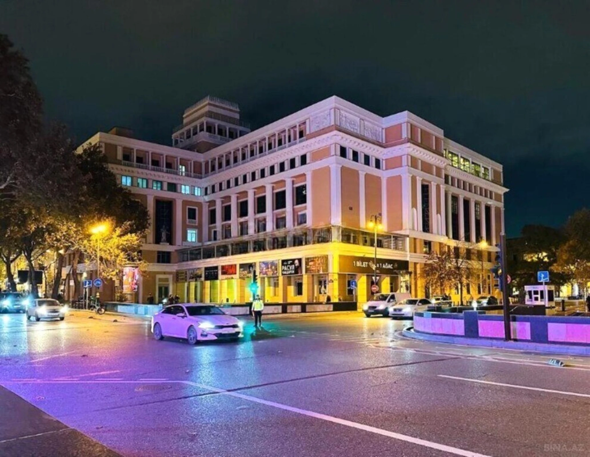 Satılır 3 otaqlı mənzil 110 m²