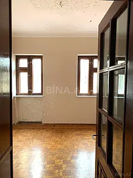 Satılır 3 otaqlı mənzil 110 m²
