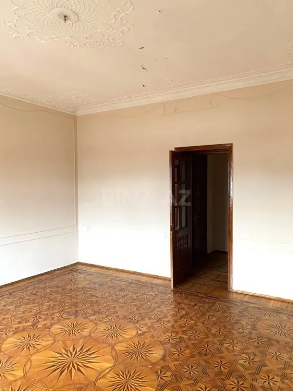 Satılır 3 otaqlı mənzil 110 m²
