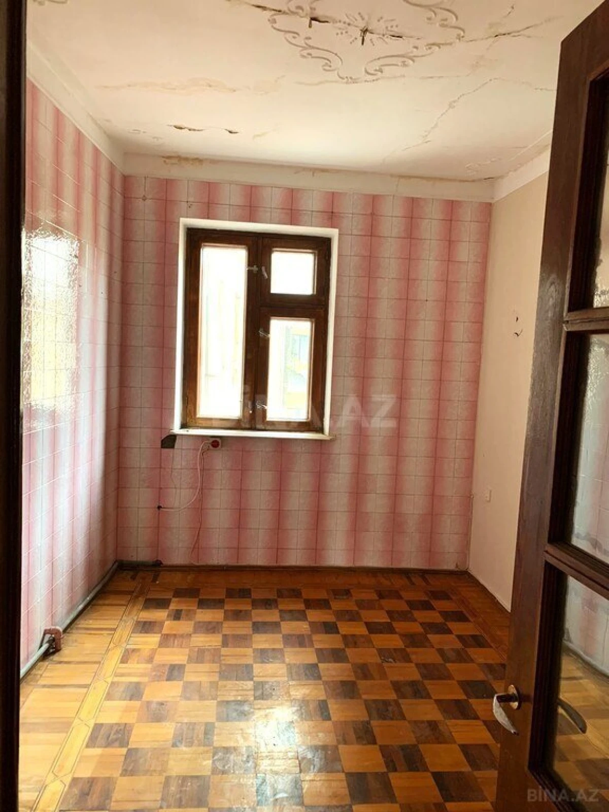 Satılır 3 otaqlı mənzil 110 m²
