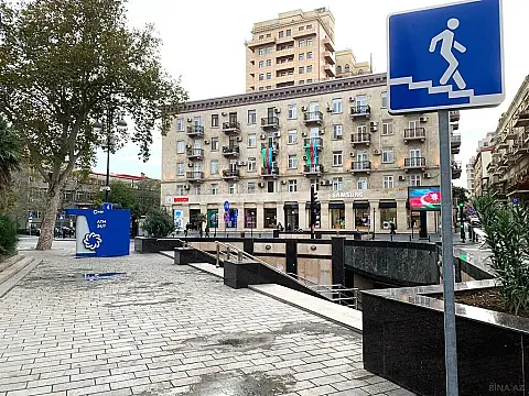 Satılır 3 otaqlı mənzil 110 m²